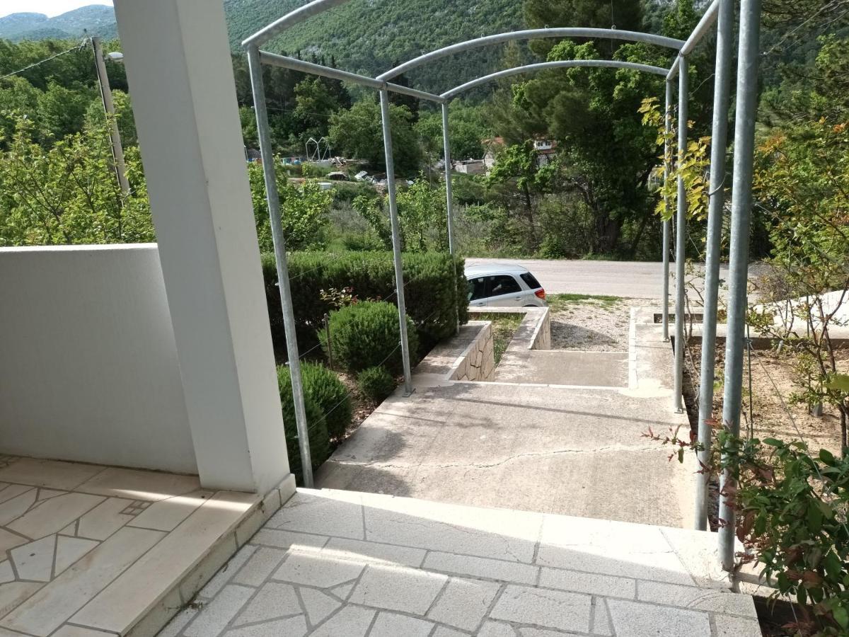 Kučiće Kuca Za Odmor Makaヴィラ エクステリア 写真
